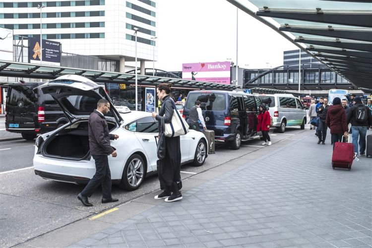 Arnhem en Vlieland: grootste ‘werkgevers’ taxivervoer per tienduizend inwoners